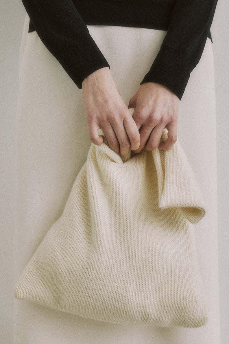 Sac fourre-tout élégant et minimaliste en tricot crème