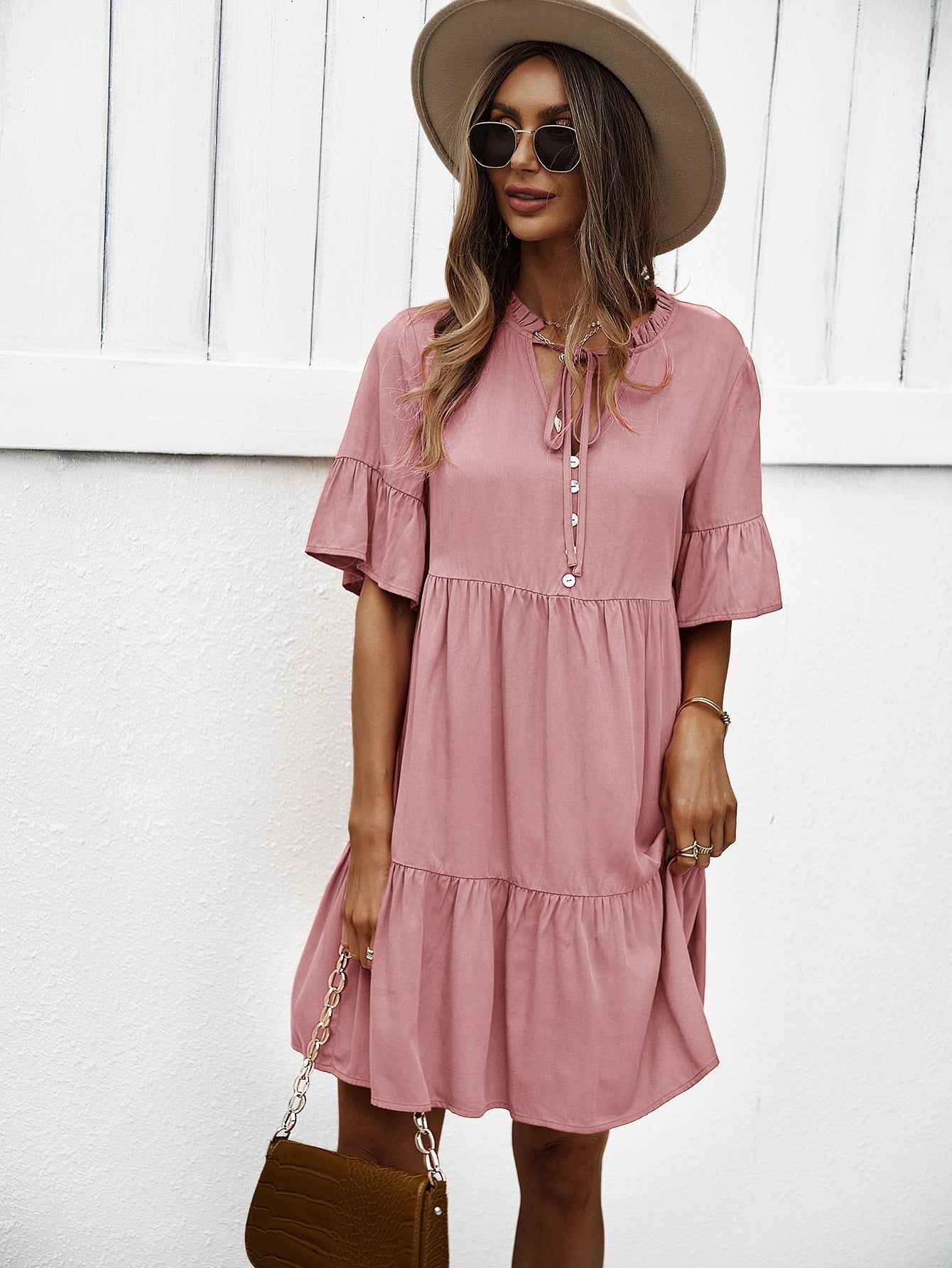 Robe trapèze rose à plusieurs étages