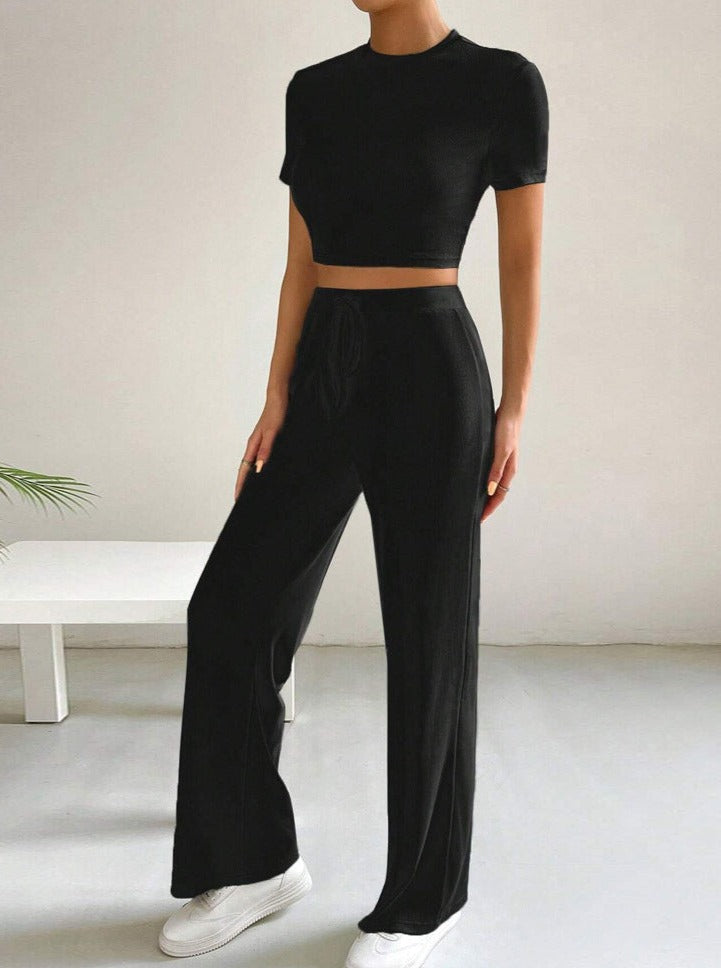 Ensemble pantalon large noir et haut court