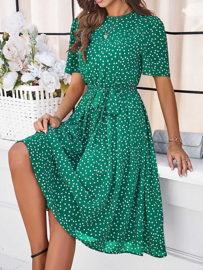 Robe verte élégante et décontractée à pois 