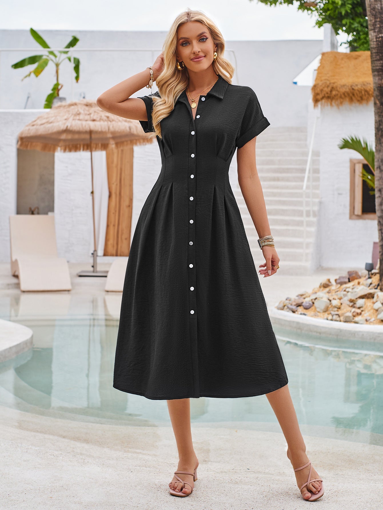 Robe longue unie boutonnée à manches courtes et chemise rentrée