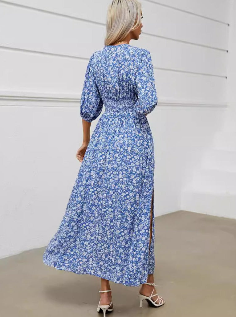 Robe bohème bleue à col en V et manches lanternes