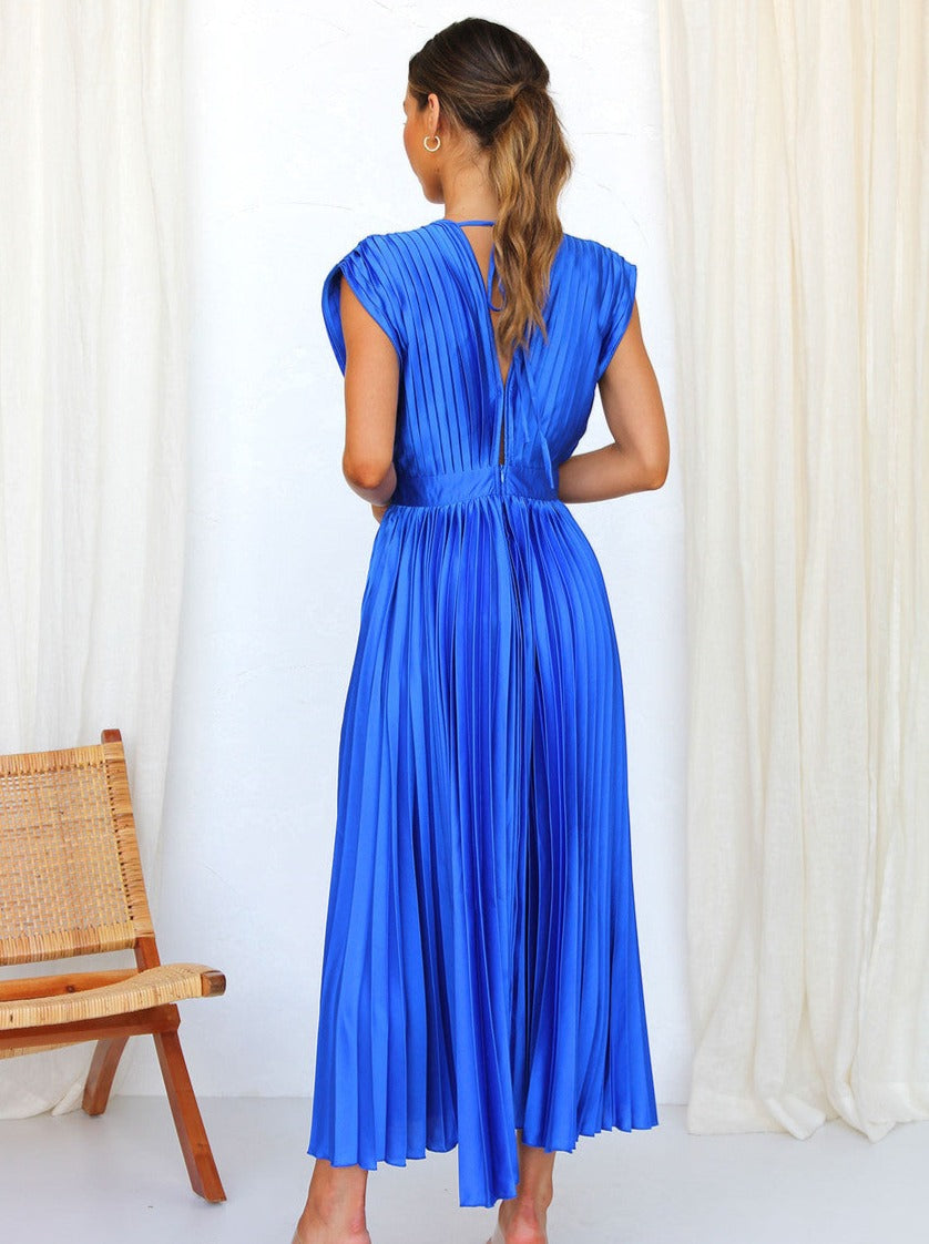 Robe plissée décontractée bleue à col en V 