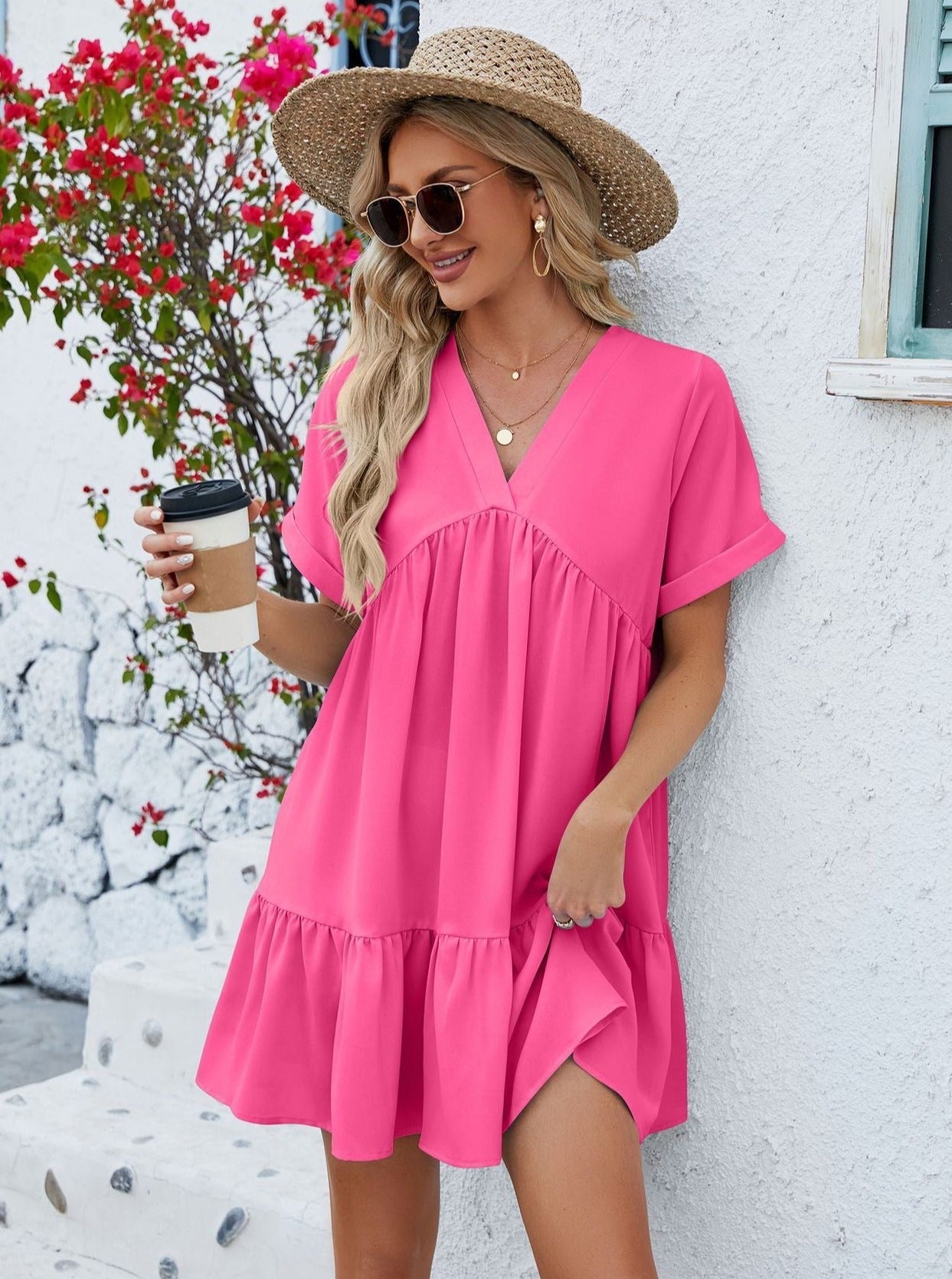 Robe ample plissée rose à col en V 