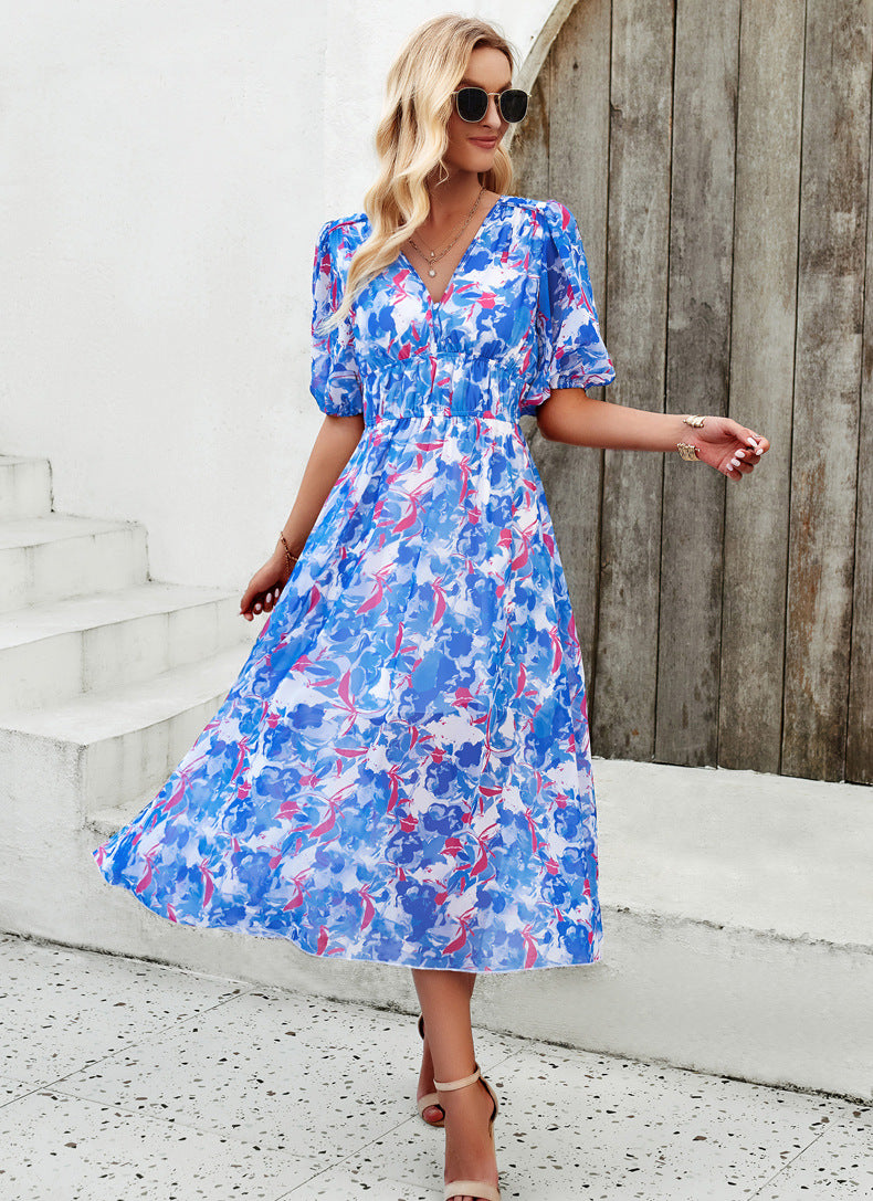 Robe longue décontractée bleue à col en V et taille haute imprimée