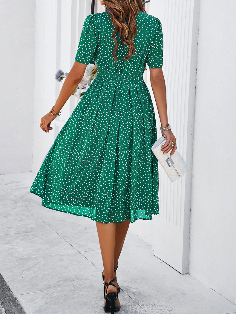 Robe verte élégante et décontractée à pois 