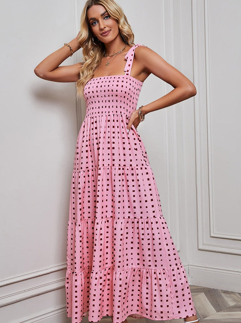 Jolie robe à pois avec ruban sur les épaules 