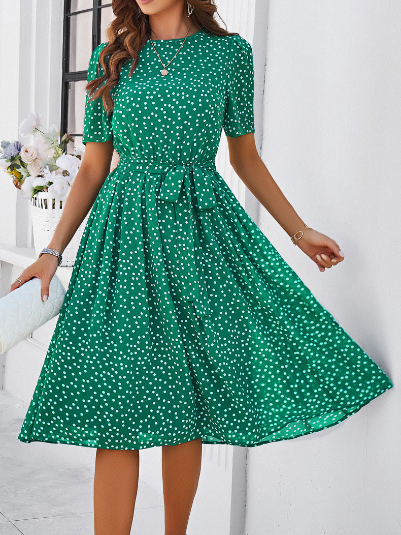 Robe verte élégante et décontractée à pois 