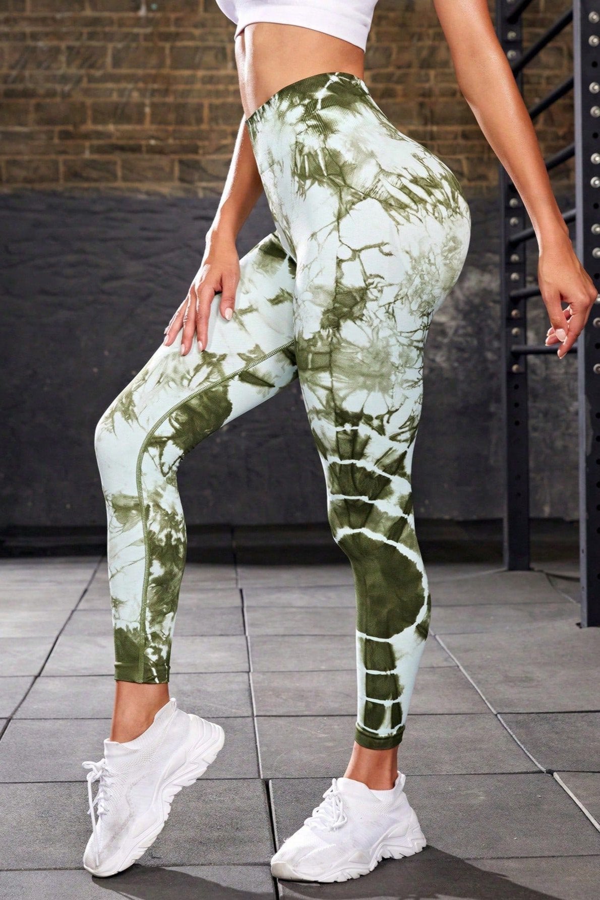 Pantalon de yoga taille haute vert sans coutures avec teinture par nouage 