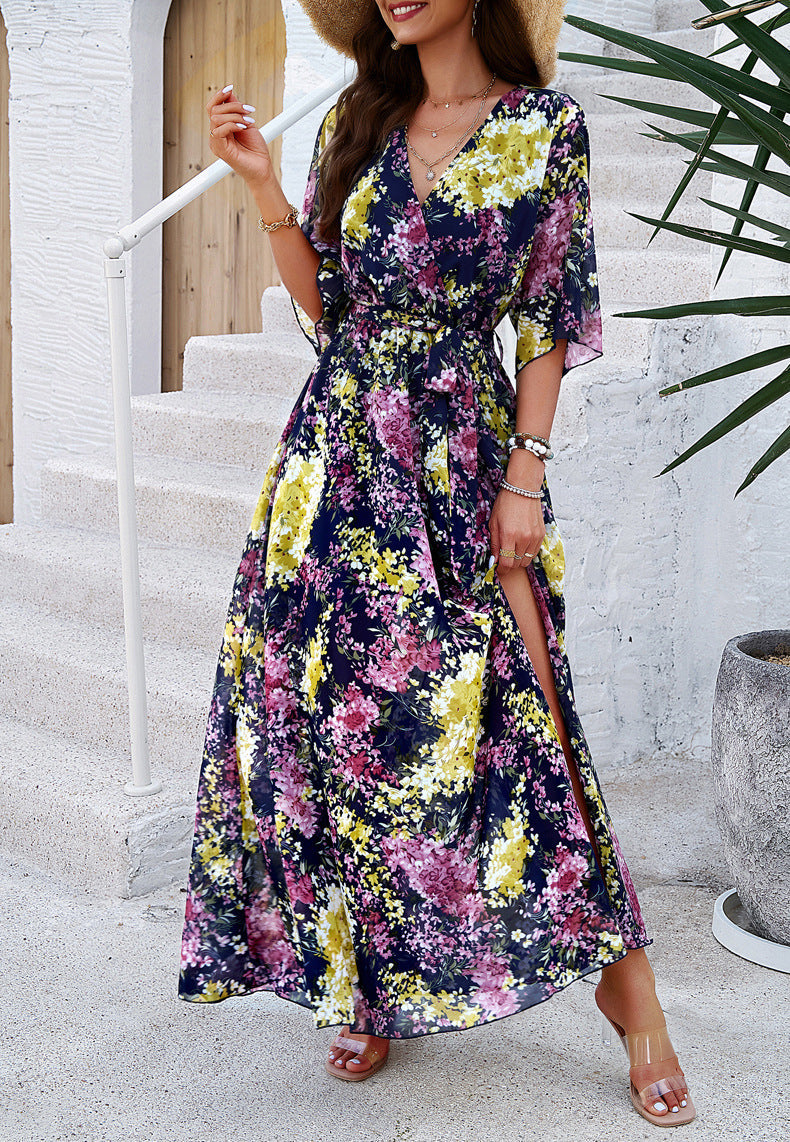 Robe plissée à col en V et imprimé floral jaune 