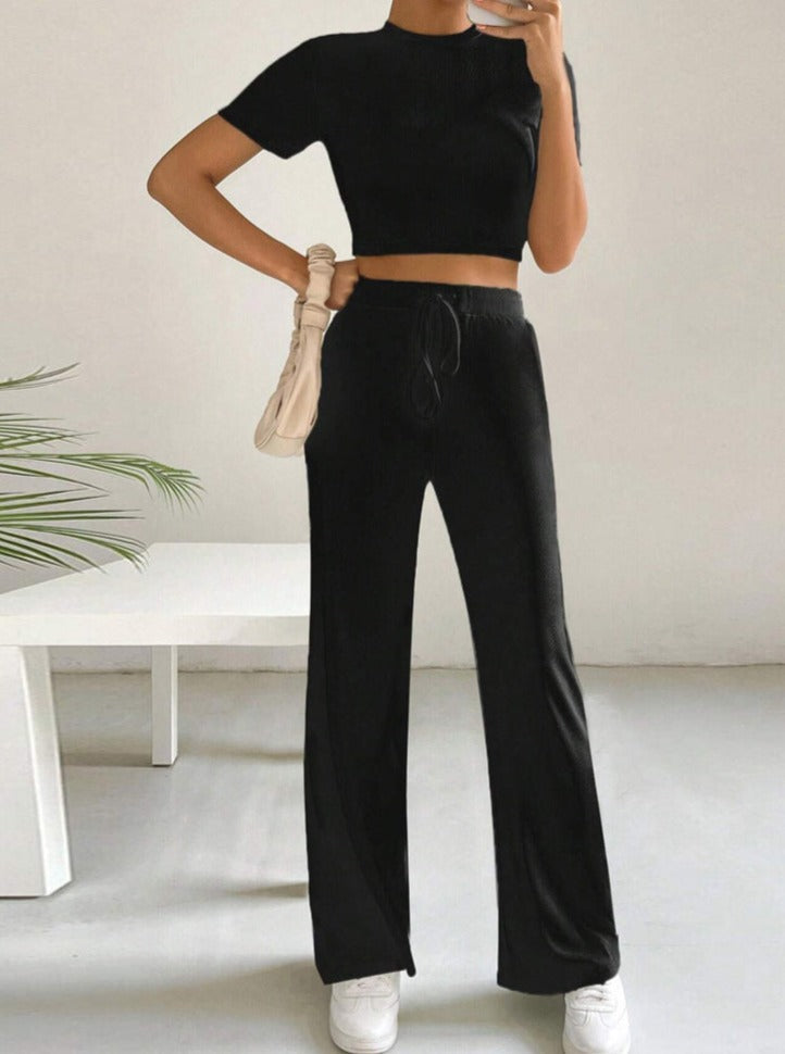 Ensemble pantalon large noir et haut court