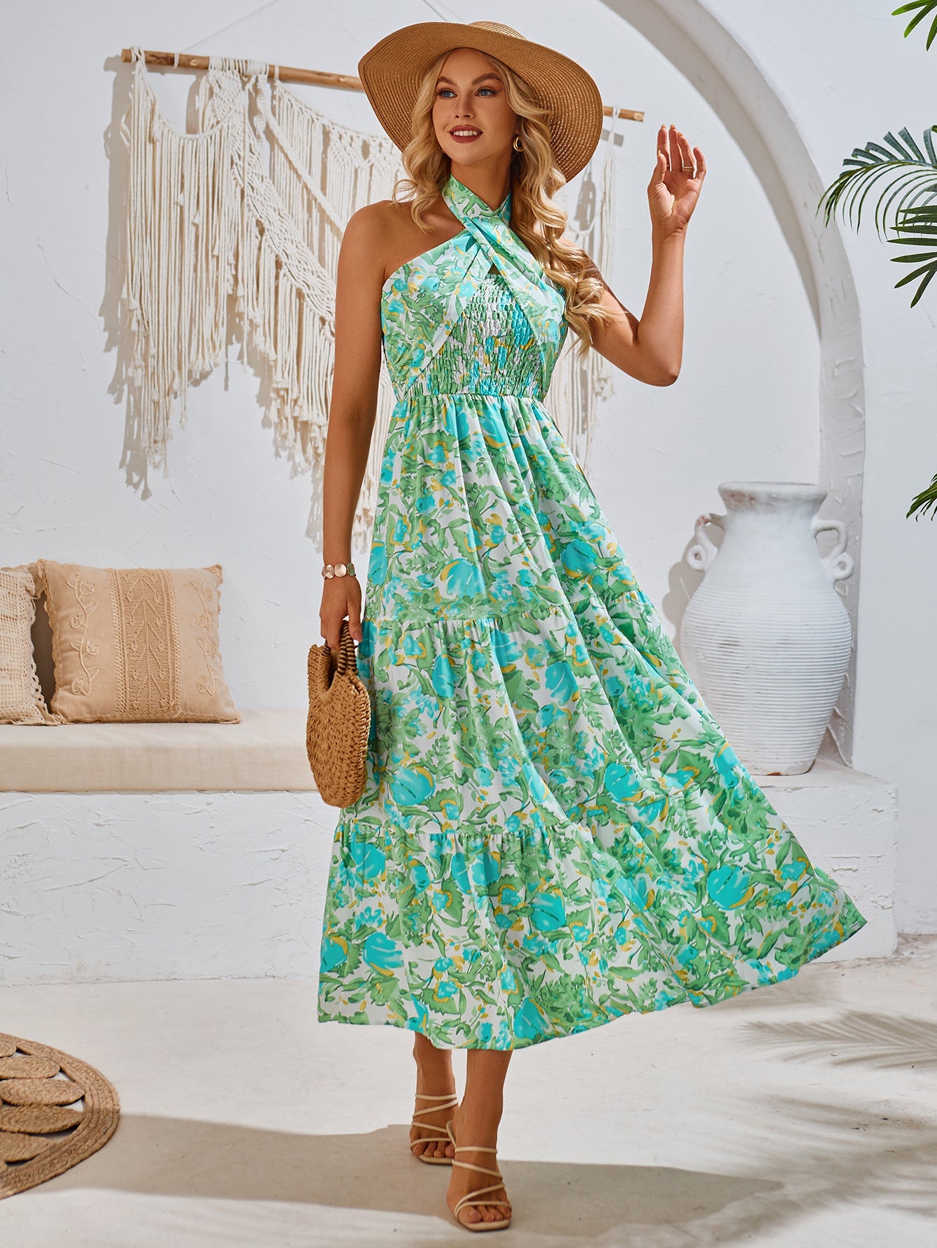 Robe longue d'été à imprimé floral et col licou 