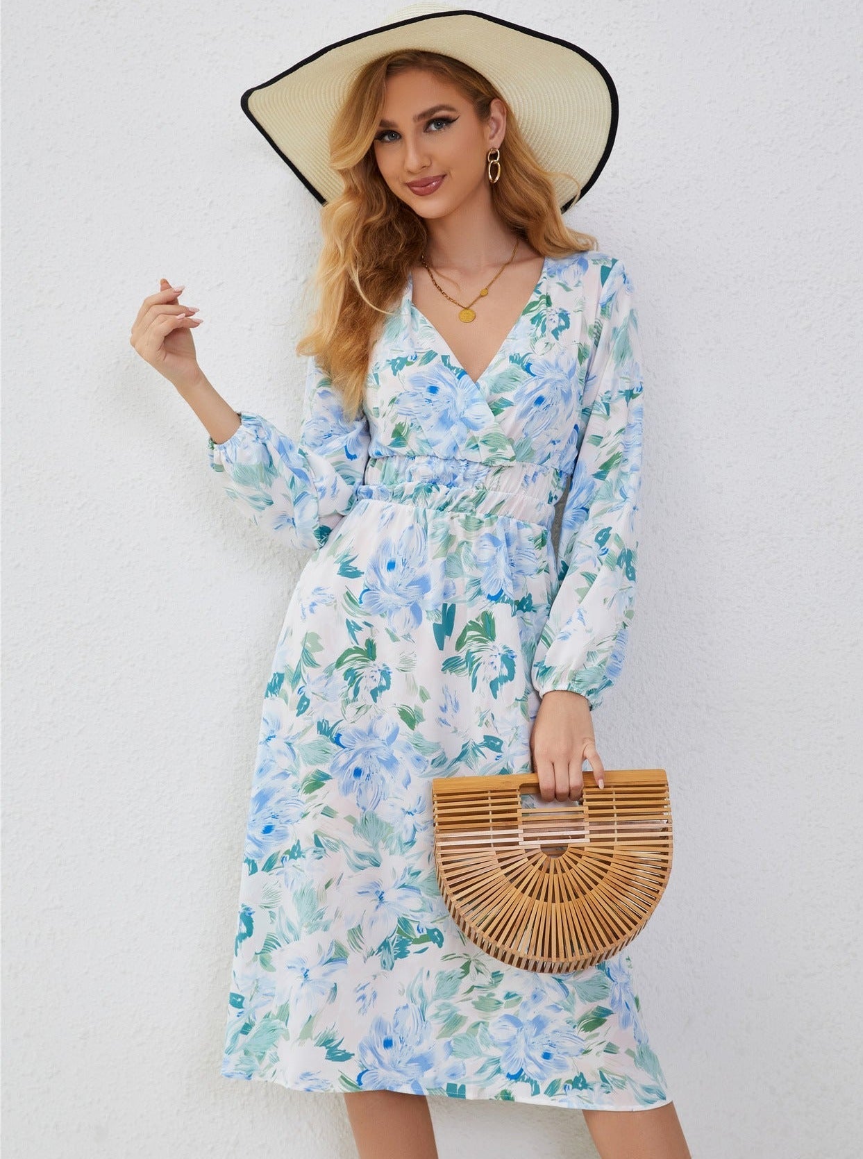 Robe mi-longue à imprimé floral et manches lanternes à col en V 