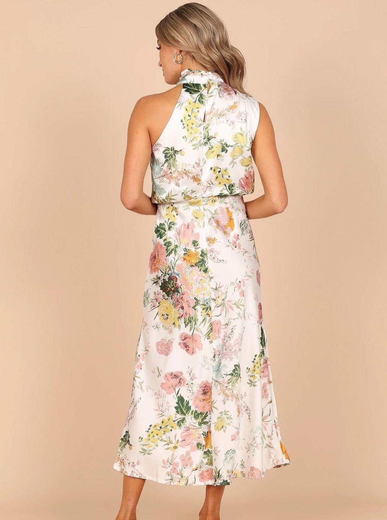 Robe d'été en satin fleuri pour soirée 