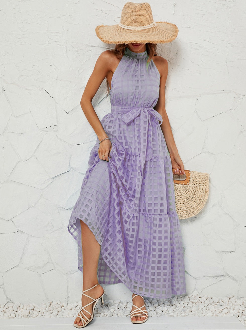 Robe longue violette à ceinture et col licou en maille 