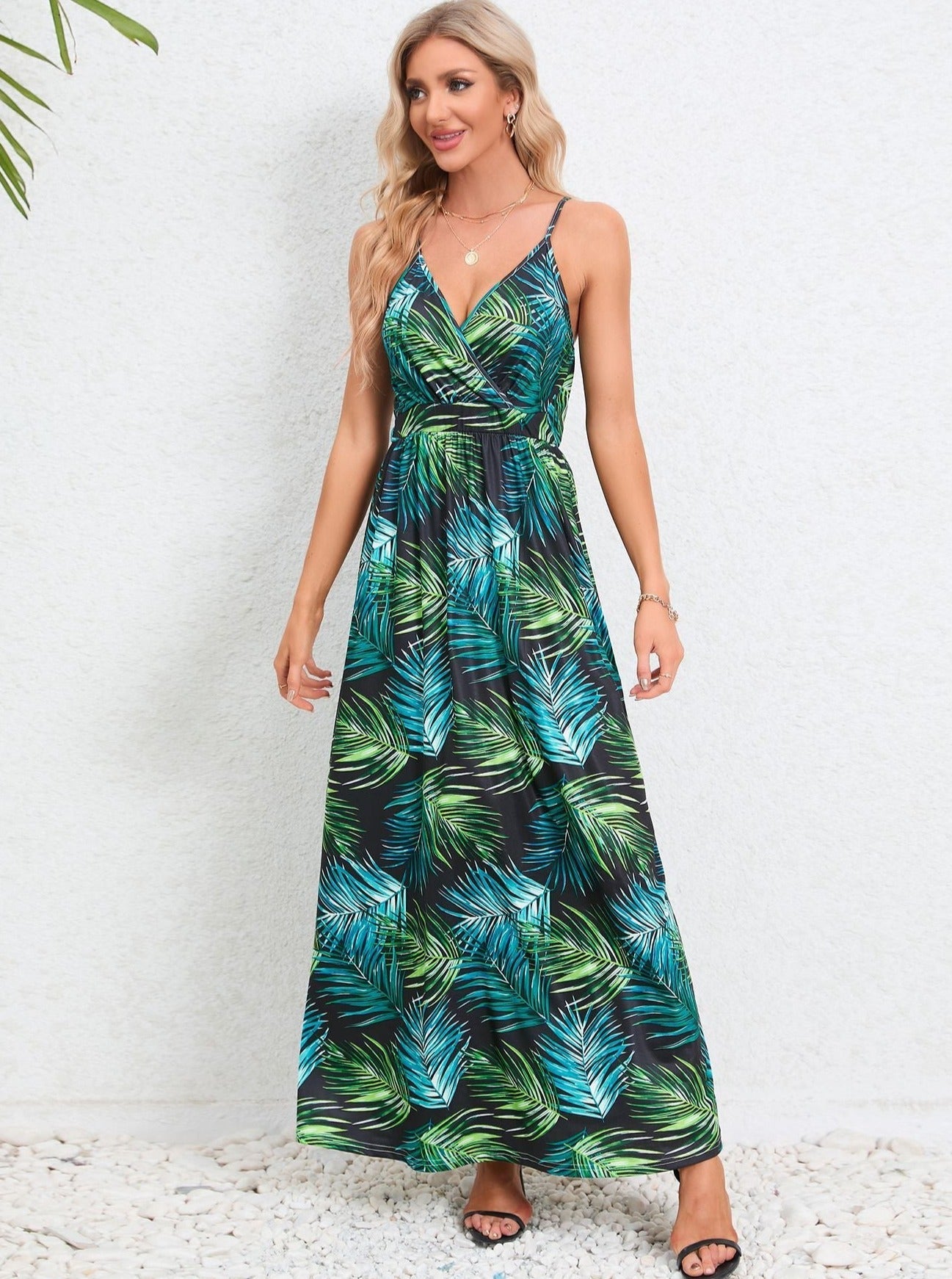 Robe longue verte à imprimé tropical 