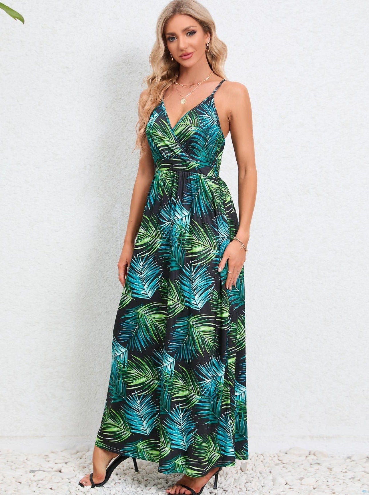 Robe longue verte à imprimé tropical 