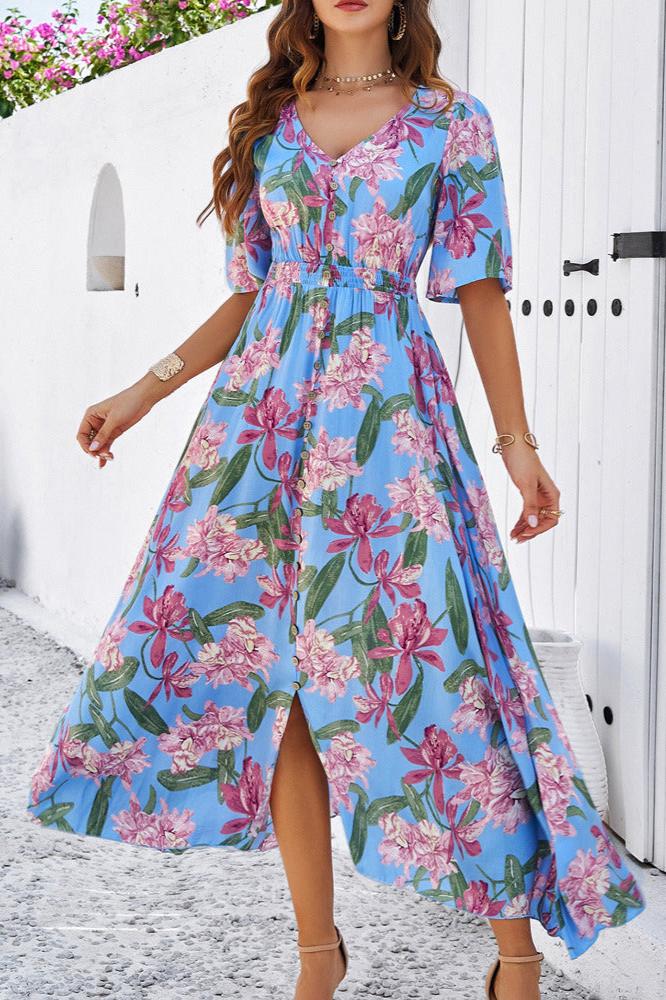 Robe mi-longue d'été chic à fleurs bleues avec col en V et fente latérale 