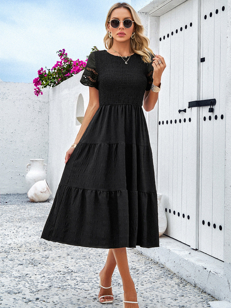 Robe noire élégante à volants creux 