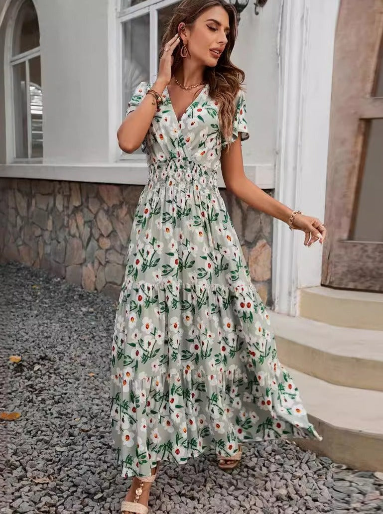 Robe évasée à col en V et imprimé floral rétro 