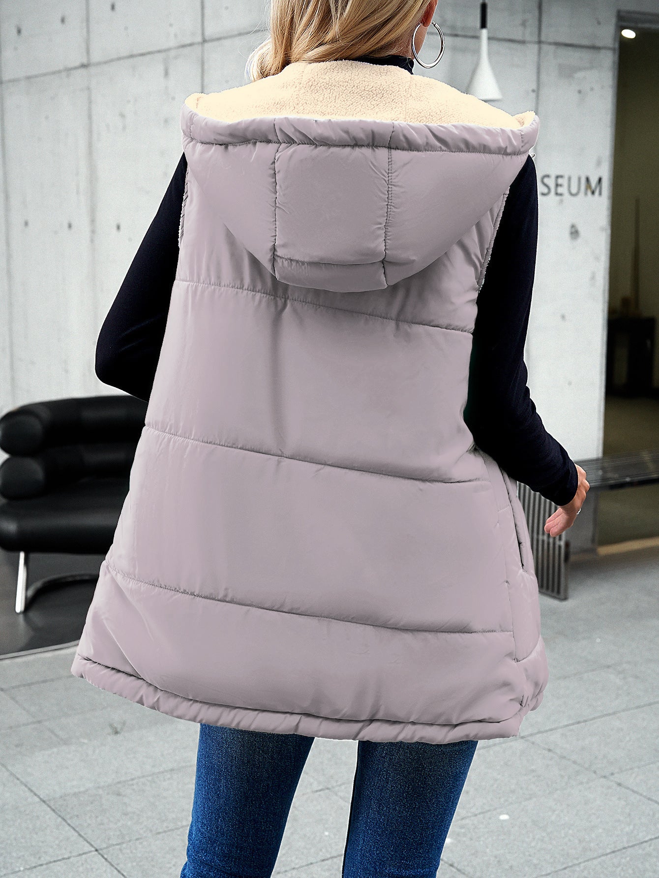 Gilet matelassé vibrant avec doublure en sherpa pour les journées fraîches