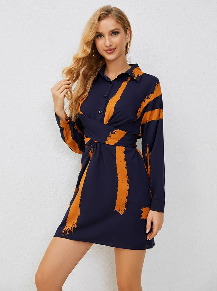 Robe courte à manches longues et chemise rétro simple 