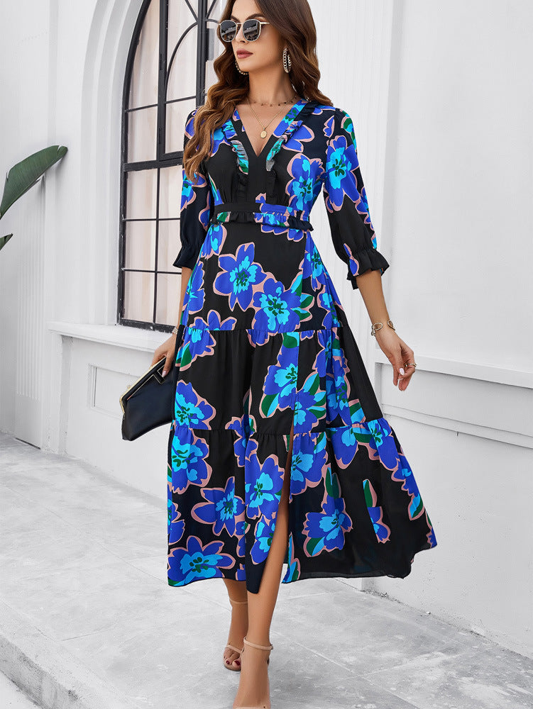 Robe d'été noire à imprimé floral et col en V 