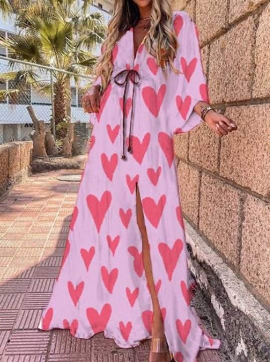 Robe longue à lacets et col en V à imprimé cœur rose 