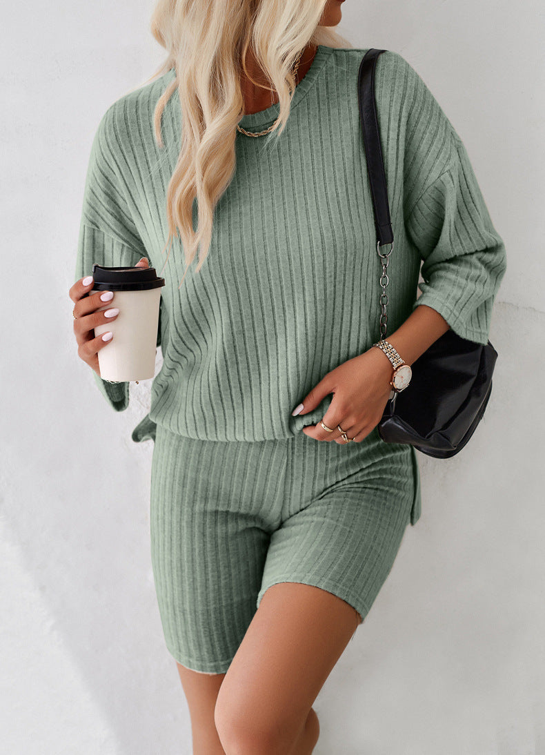 Ensemble chemise et short en tricot vert à manches longues 