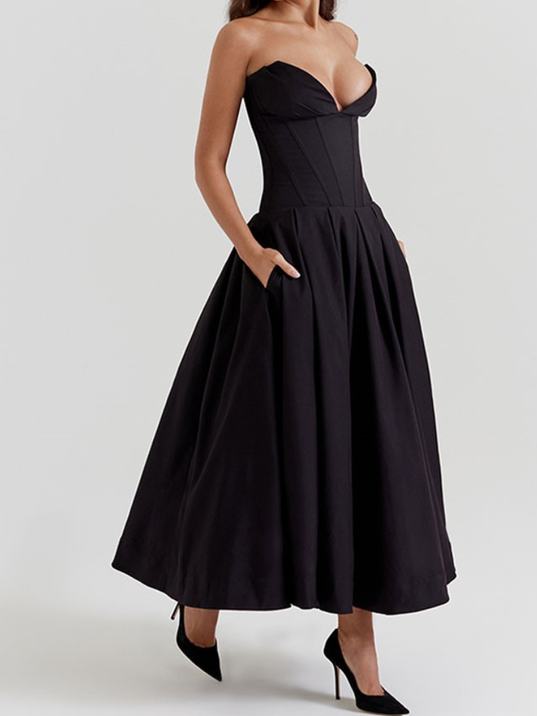 Robe trapèze noire unie à col en V