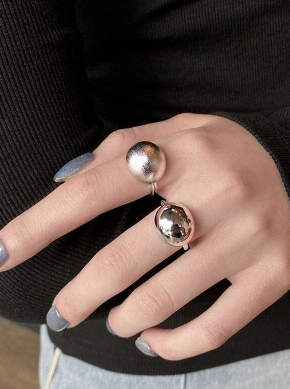 Silver Korean Ball Ring Pinchbox 